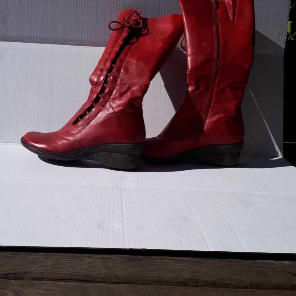 Miz Mooz Geniune Leather October Tall Boot - Size 39 - Red